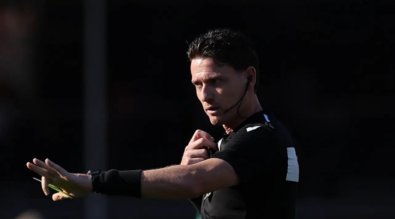 CBF afasta árbitros de jogos do Brasileirão após polêmicas 1 2 9