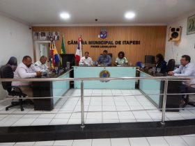 Projeto que Autoriza Leilão de Bens Públicos em Itapebi Passa na Câmara. 3 DSCN9740