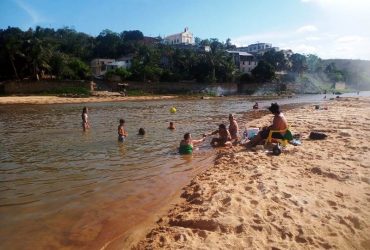 Vereador Brizola alerta banhistas sobre riscos de banho no Rio Jequitinhonha, em Itapebi 26 Imagem do WhatsApp de 2024 10 28 as 07.53.12 90f6a480