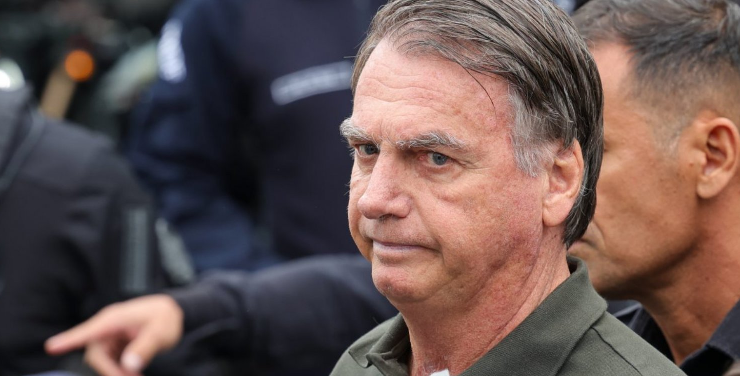 STF mantém prisão preventiva de Bolsonaro; ex-presidente alega surto 27 1 73