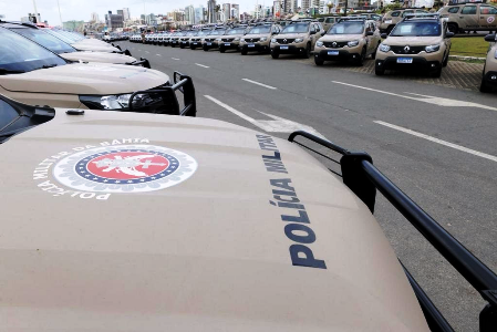 Reforço articulado por Cláudia Oliveira: Deputada anuncia novas viaturas para a segurança do Extremo Sul na Operação Verão. 4 2 36