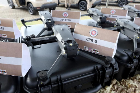 Reforço articulado por Cláudia Oliveira: Deputada anuncia novas viaturas para a segurança do Extremo Sul na Operação Verão. 5 4 4