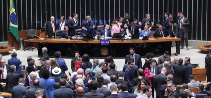 Câmara aprova PL da Dosimetria, projeto que beneficia Bolsonaro 4 1 43