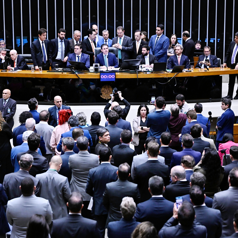 Câmara aprova PL da Dosimetria, projeto que beneficia Bolsonaro 1 2 15