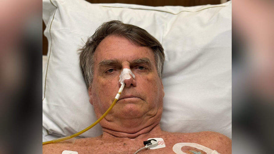 "Pressão altíssima": Carlos Bolsonaro atualiza estado de saúde do ex-presidente após noite difícil 1 6 3