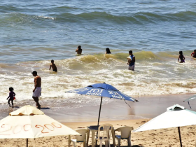 Verão 2026: Primeiro fim de semana será de sol forte e calor em Salvador 3 1 2