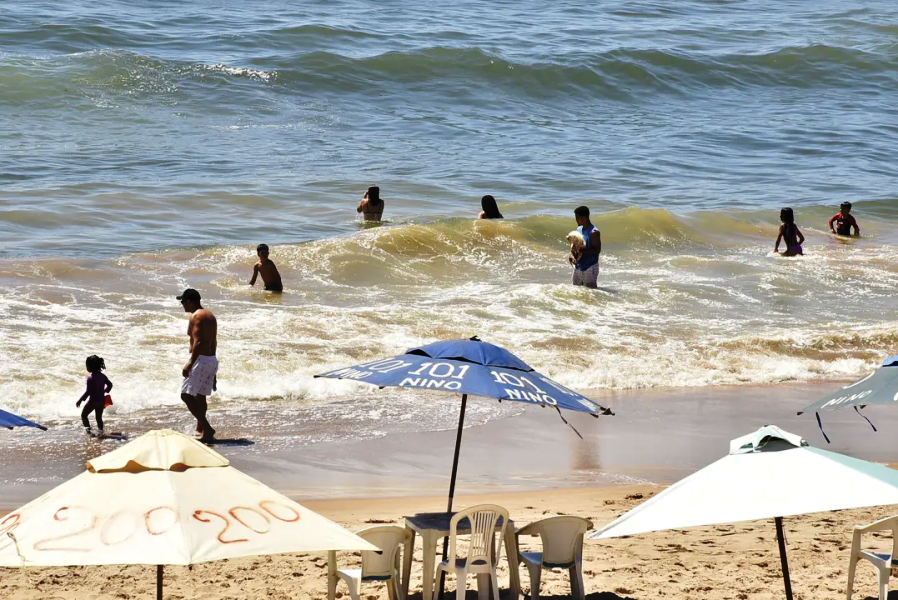 Verão 2026: Primeiro fim de semana será de sol forte e calor em Salvador 1 1 2