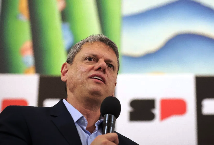 O que impediu Tarcísio de ver Bolsonaro? Motivo do cancelamento impressiona os bastidores. 15 1 39