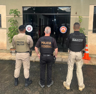 Operação Apito Final: PF mira organização criminosa e corrupção de agentes públicos no Sul da Bahia 4 1 54