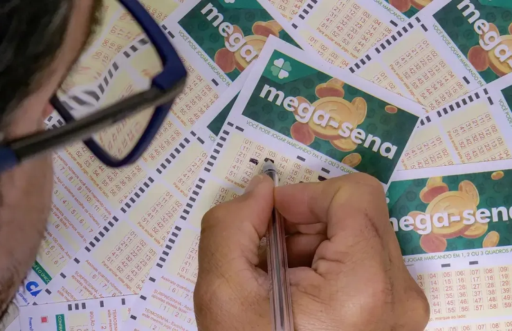 Bolão feito na Bahia fatura bolada na Mega-Sena 15 00