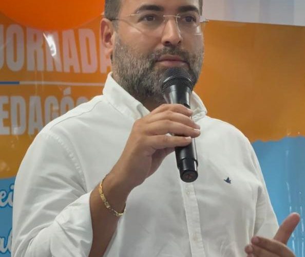 Valorização: Prefeito Isan anuncia reajuste do piso do magistério na abertura da Jornada Pedagógica de Itapebi 3 1 1