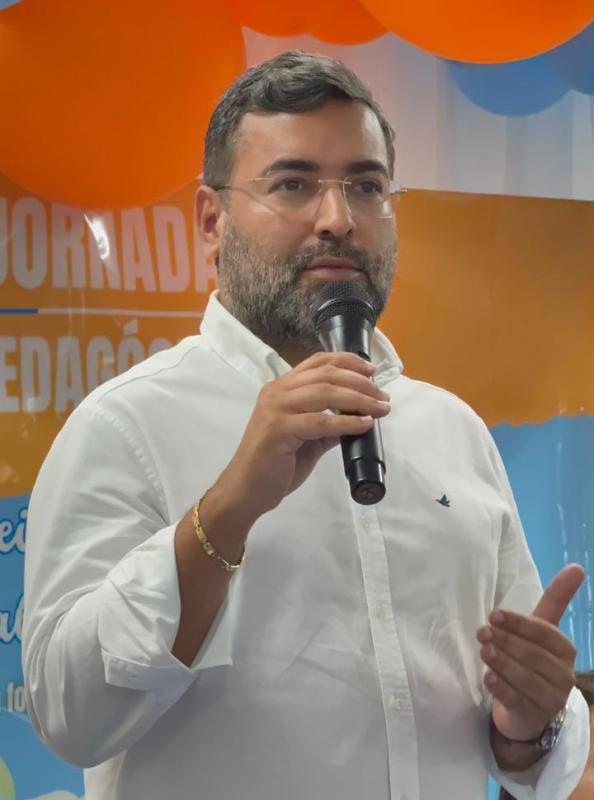 Valorização: Prefeito Isan anuncia reajuste do piso do magistério na abertura da Jornada Pedagógica de Itapebi 1 1 1