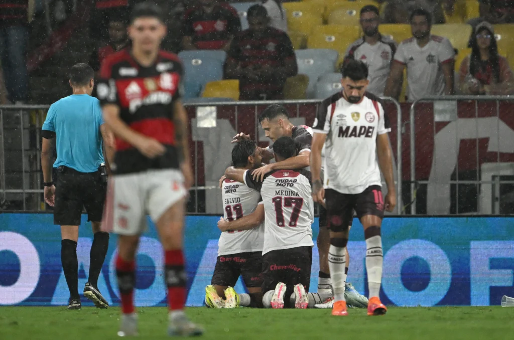 Rossi assume falha no primeiro gol, e Arrascaeta lamenta vice do Flamengo 3 2 31