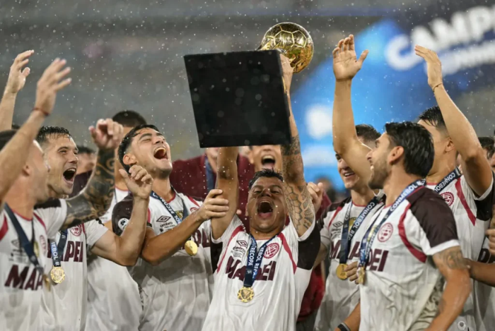 Rossi assume falha no primeiro gol, e Arrascaeta lamenta vice do Flamengo 2 8