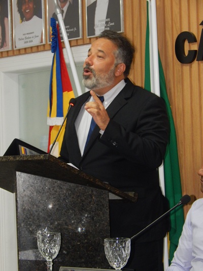 Itapebi concede Título de Cidadão Honorário ao magistrado e poeta Rodolfo Pamplona Filho 9 DSCN0604