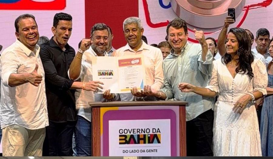 Itapebi garante novos investimentos em infraestrutura em agenda com o Governo do Estado 1 002 Copia