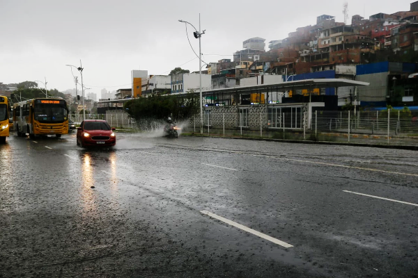 Frio no Sul da Bahia: Massa de ar polar traz chuva e queda de temperatura para a região 4 05 1