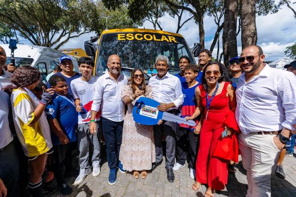 Eunápolis recebe forte pacote de investimentos viabilizado pela deputada Cláudia Oliveira 4 4 1