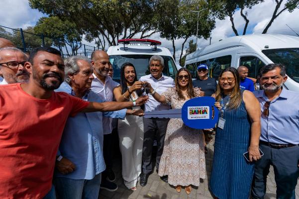 Eunápolis recebe forte pacote de investimentos viabilizado pela deputada Cláudia Oliveira 8 6 1