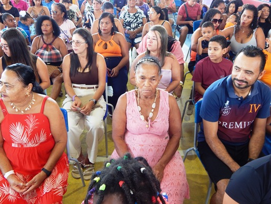 Itapebi celebra o Dia das Mães com festa, emoção e recorde de presentes na sede e distritos 13 DSCN0766
