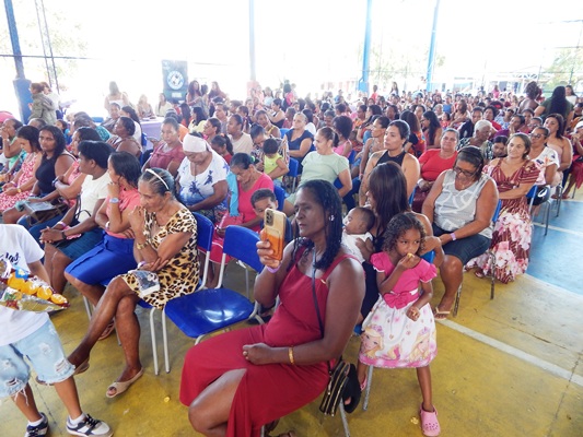 Itapebi celebra o Dia das Mães com festa, emoção e recorde de presentes na sede e distritos 17 DSCN0771