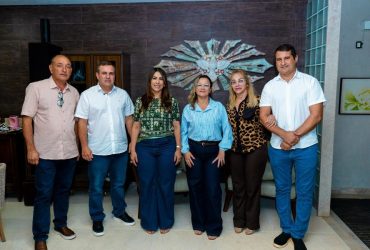 Extremo Sul: Cláudia Oliveira intensifica agendas e soma novos apoios políticos 3 01