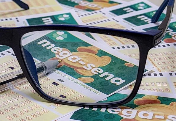 Mega-Sena hoje: concurso 3033 pode pagar R$ 35 milhões neste sábado 1 1 53