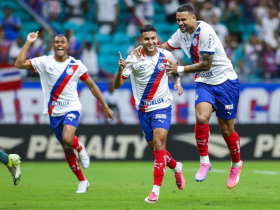 Bahia vence primeiro jogo depois da Copa com trio badalado no banco e mudanças táticas 3 1 54