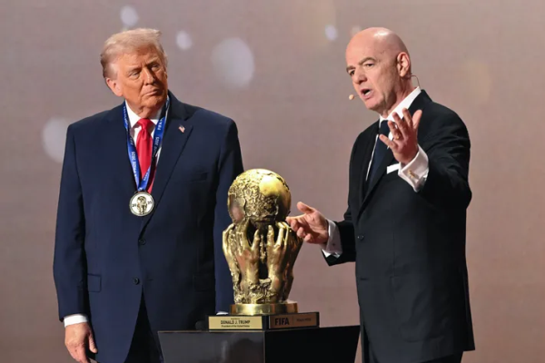 Bomba no futebol: Presidente da Fifa é denunciado ao COI por alinhamento político com Donald Trump durante a Copa de 2026 5 2 22