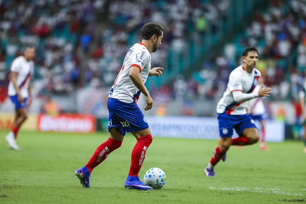 Bahia vence primeiro jogo depois da Copa com trio badalado no banco e mudanças táticas 5 3 7