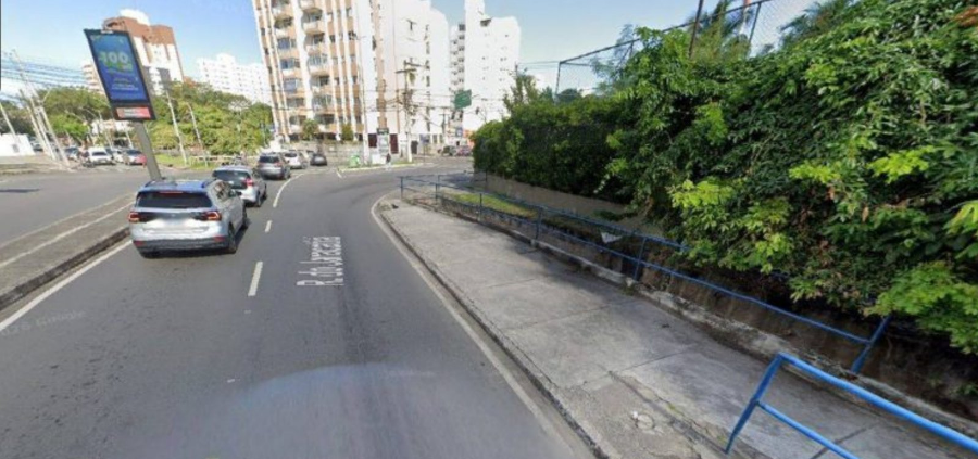 Rompimento de tubulação alaga vias e exige ação rápida da Embasa no Caminho das Árvores 4 Sem titulo 3
