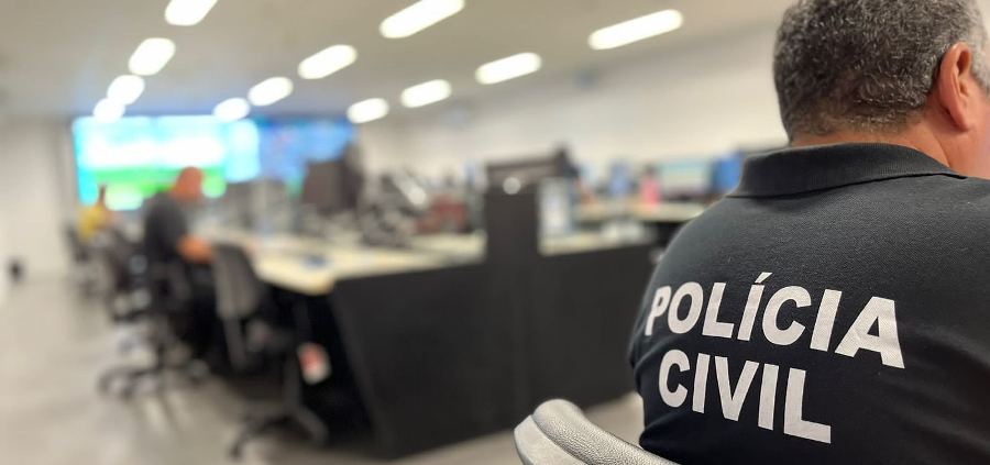 Operação da Polícia Civil cumpre dezenas de mandados e prende mais de 50 suspeitos na Bahia 1 2 3