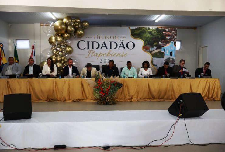 Em Sessão Solene, Câmara e Prefeitura de Itapebi celebram 68 anos com entrega de títulos honoríficos 12 IMG 2661
