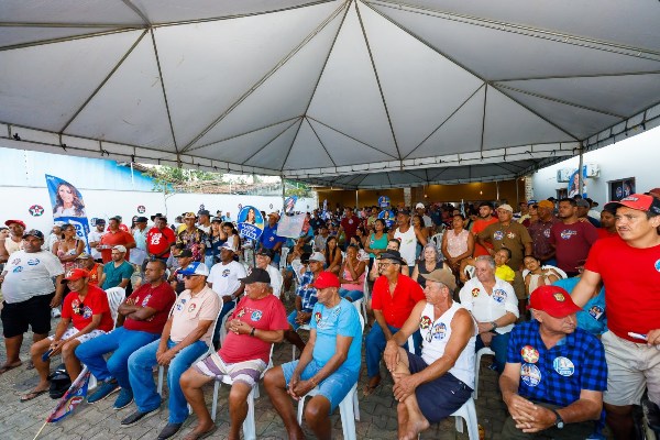 Cláudia Oliveira intensifica campanha e consolida apoio no Sul e Extremo Sul da Bahia 17 27