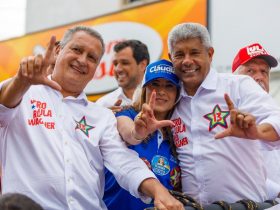 Deputada Claudia Oliveira participa da carreata do time de Jerônimo Rodrigues em Eunápolis 3 4 1