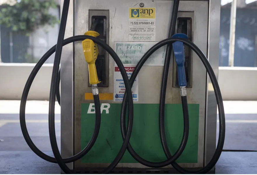 URGENTE: Petrobras volta atrás em reajuste e anuncia redução de R$ 0,19 na gasolina 1 5 1