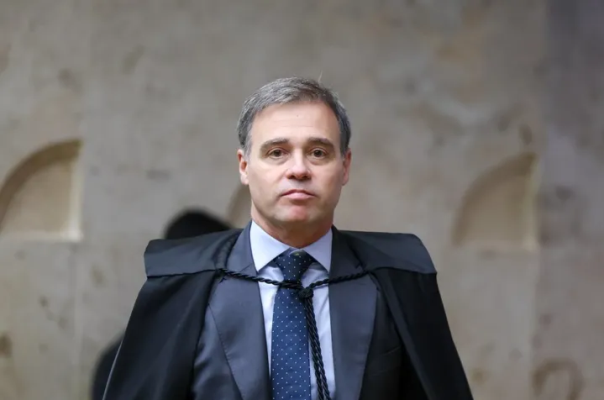 Caso Master: conexão de Vorcaro já alcança metade dos ministros do STF 6 Sem titulo03
