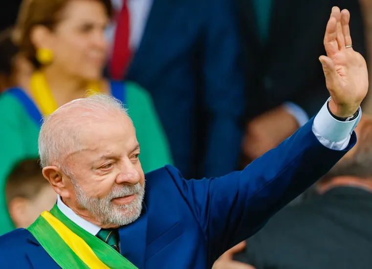 Lula vence disputa histórica, é reeleito e chega ao 4º mandato na Presidência 1 1 33