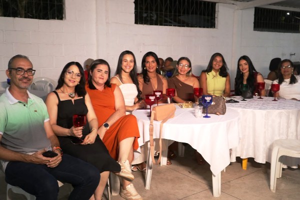 Itapebi celebra o Dia dos Professores e reconhece a importância da educação no desenvolvimento do município 6 11 2