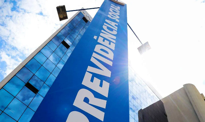 INSS revisa 535 mil auxílios; 277 mil tiveram alta médica 2 2 22