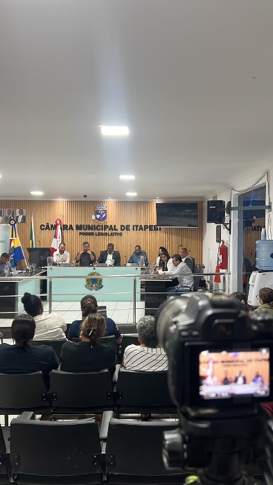 Vitória da Saúde e da Educação: Câmara de Itapebi aprova Plano de Carreira dos TACS e TECS e incentivo ao Pré-ENEM 6 2 7