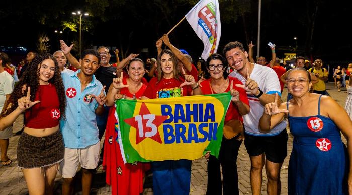 Com forte apoio de Cláudia Oliveira, Lula é reeleito e garante vitória expressiva em 19 cidades do Extremo Sul 4 3 5