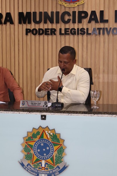 A Câmara Municipal de Itapebi realizou 11ª Sessão Ordinária nesta Terça-feira com um projeto de lei e uma indicação 9 IMG 4213