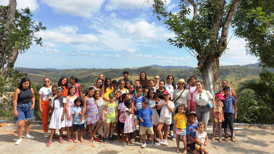 Dia das Crianças e dos Professores: Assistência Social realiza passeio cultural com crianças do SCFV na Cidade Baixa em Itapebi 1 WhatsApp Image 2026 10 15 at 11.06.211 1